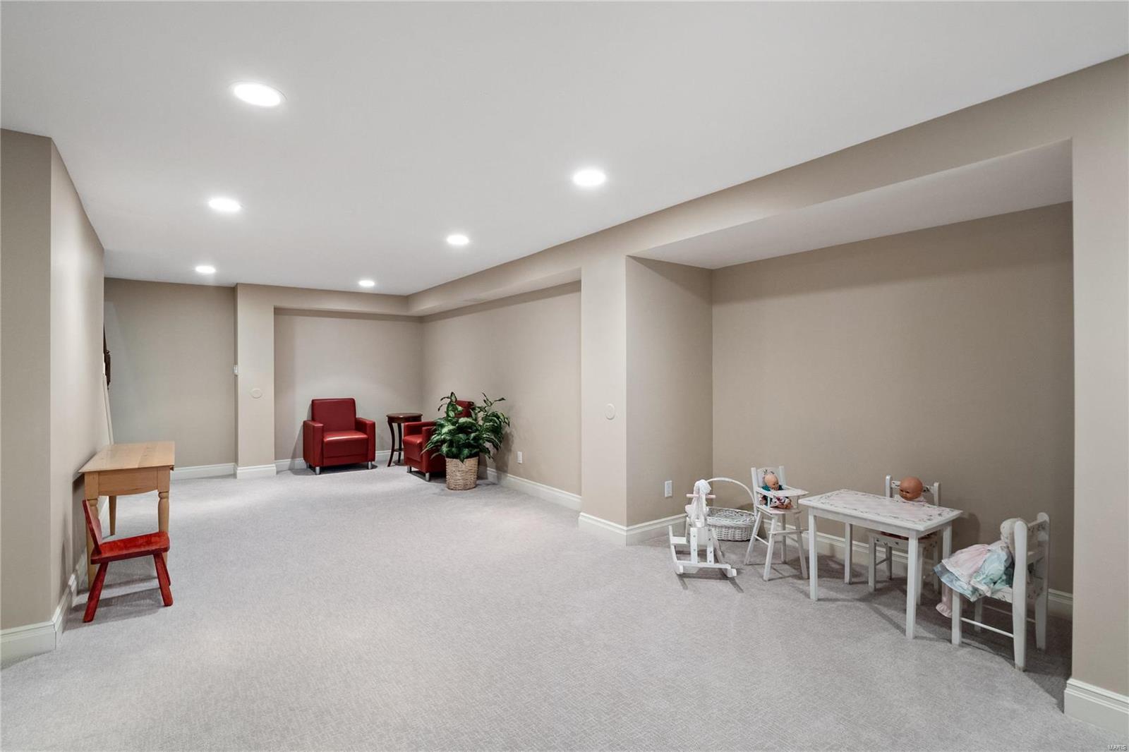 Bellerive Country Club Grounds - Residential