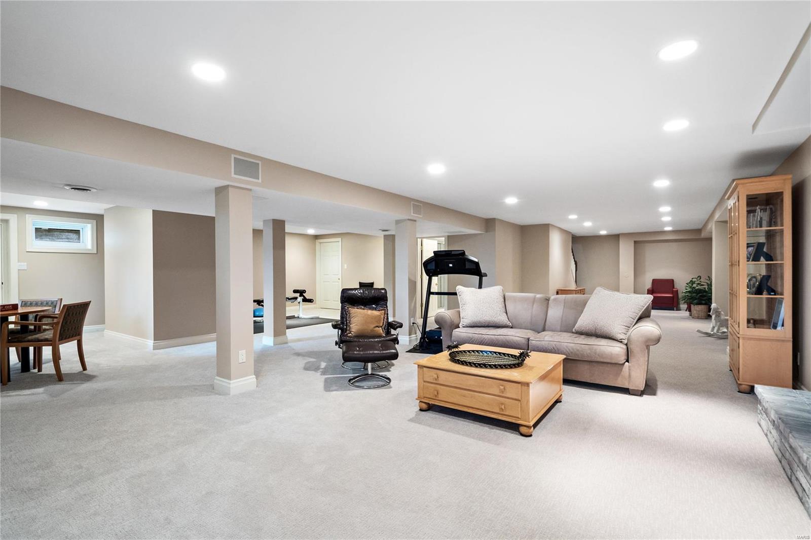 Bellerive Country Club Grounds - Residential