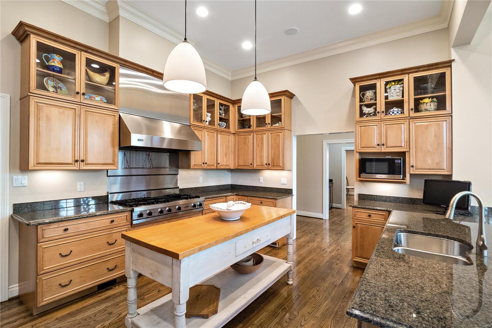 Bellerive Country Club Grounds - Residential