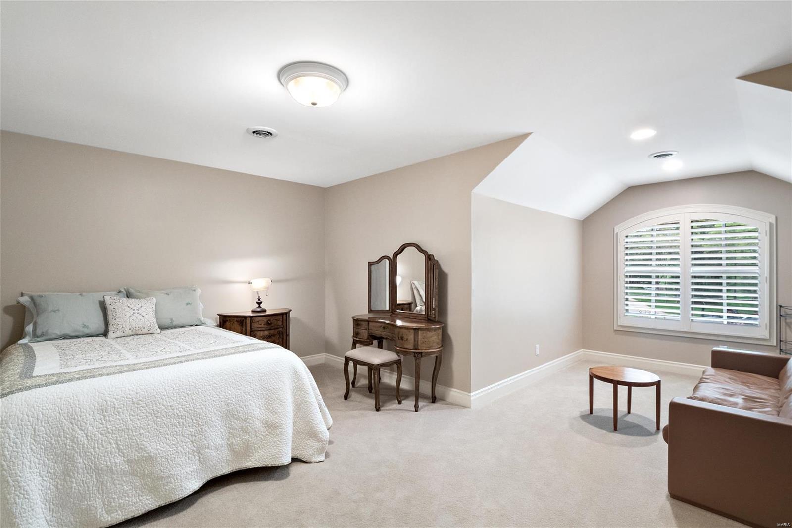 Bellerive Country Club Grounds - Residential