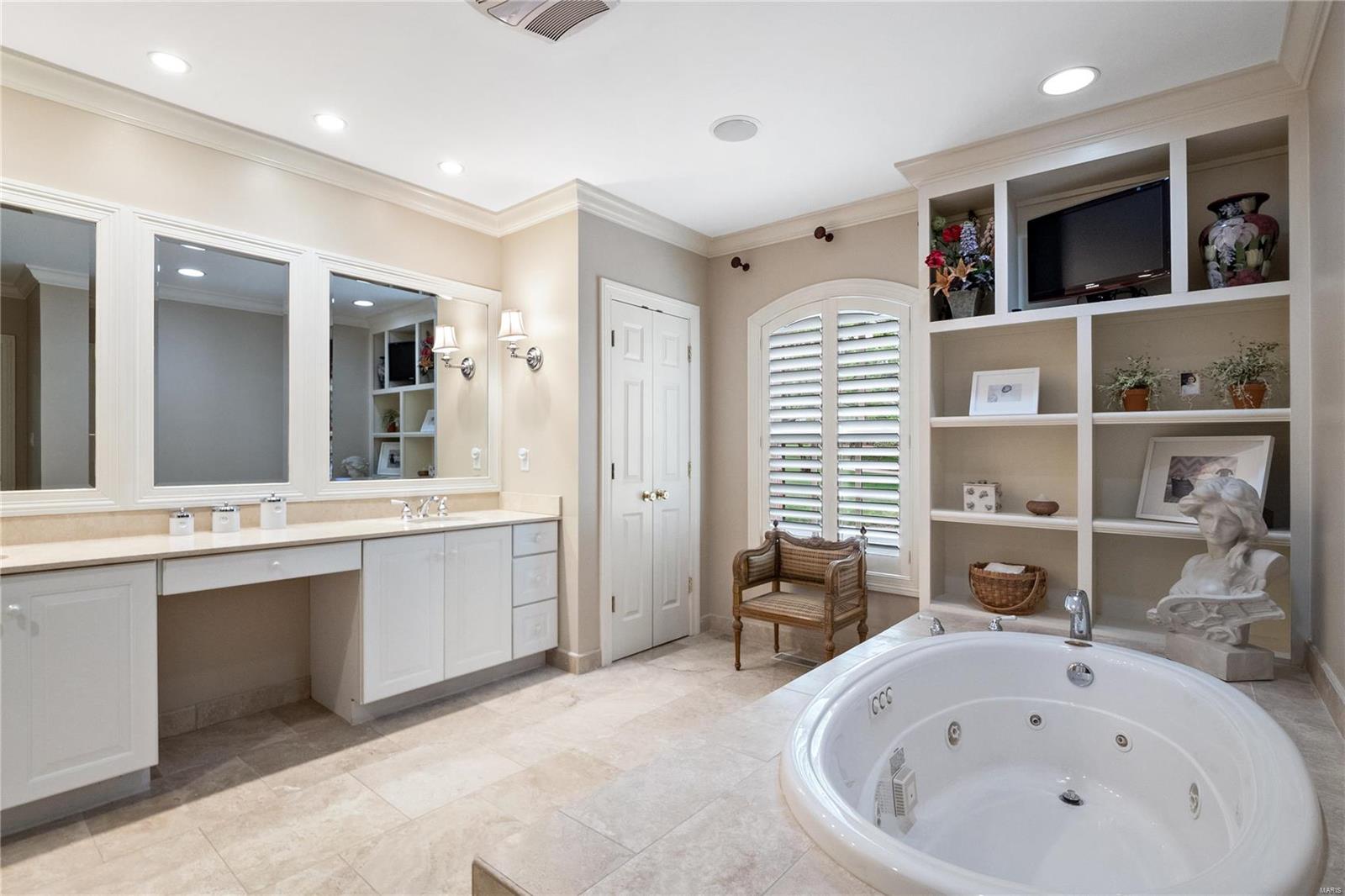 Bellerive Country Club Grounds - Residential