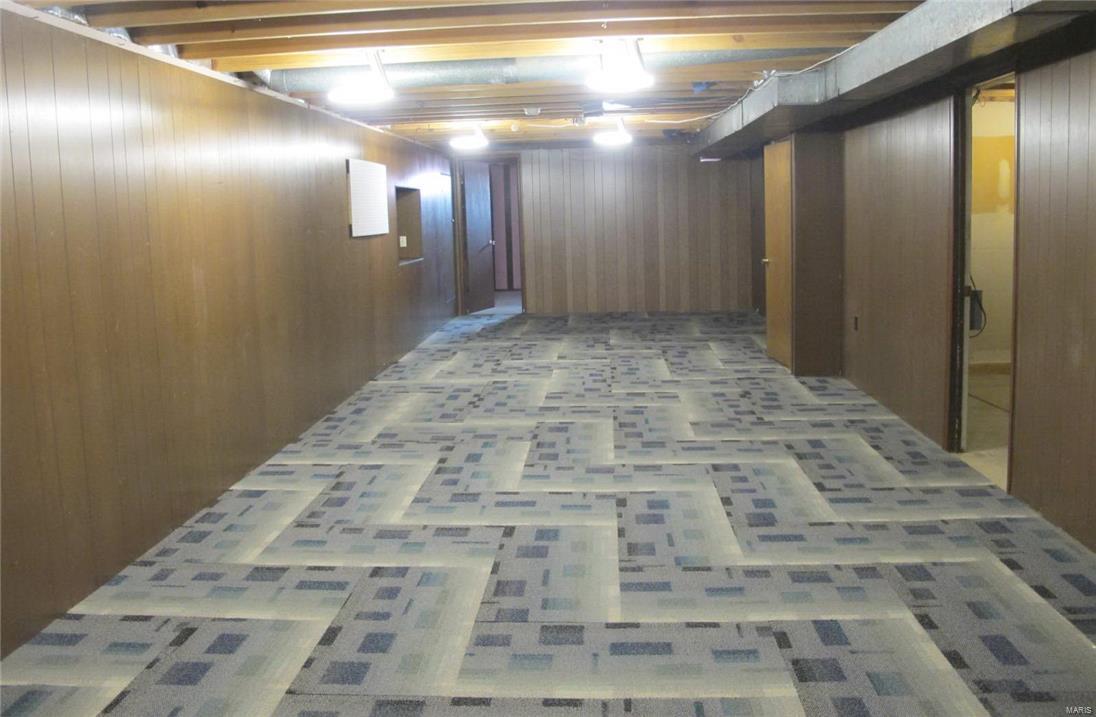 Four Seasons Sec #1 - Residential Lease