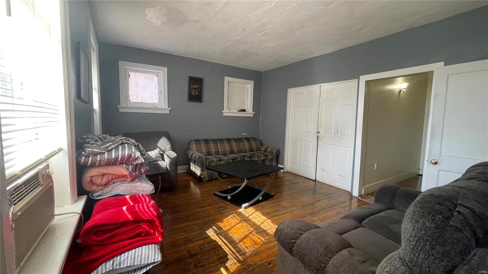 Crenshaws Add - Residential Income
