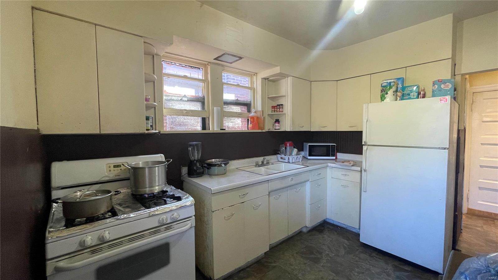 Crenshaws Add - Residential Income