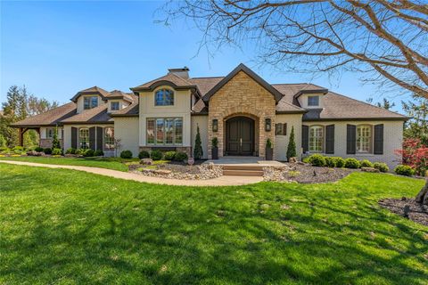 12918 N Topping Estates Drive Town and Country MO 63131