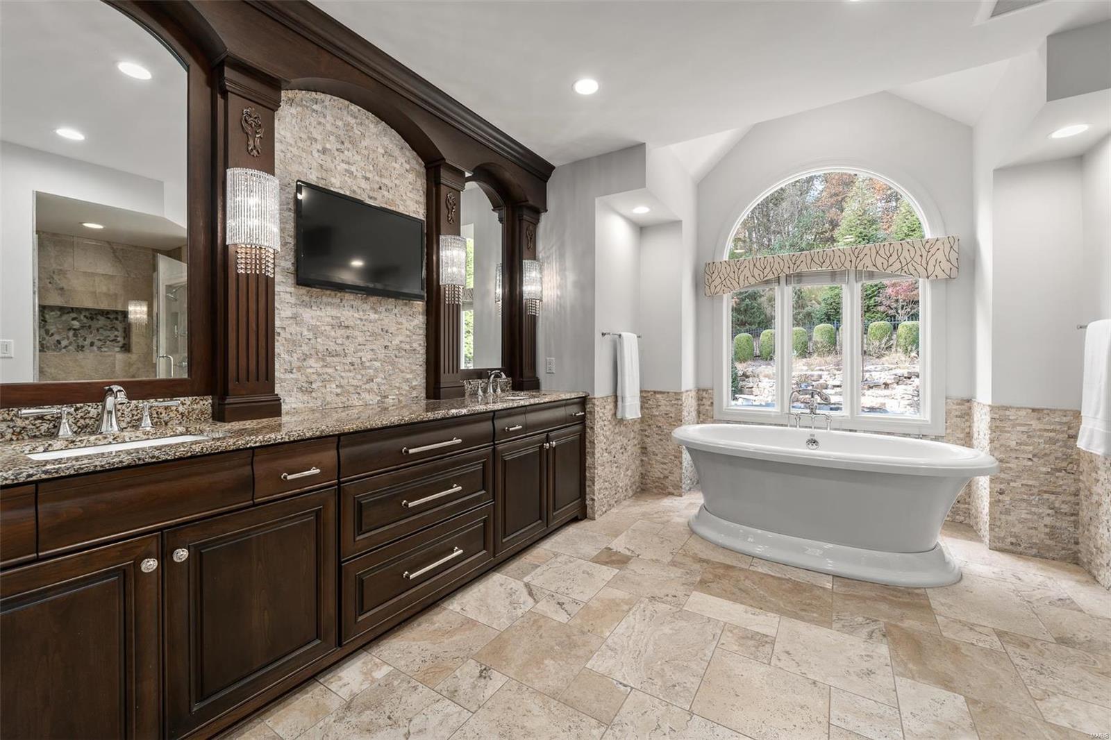 Pine Creek - Residential