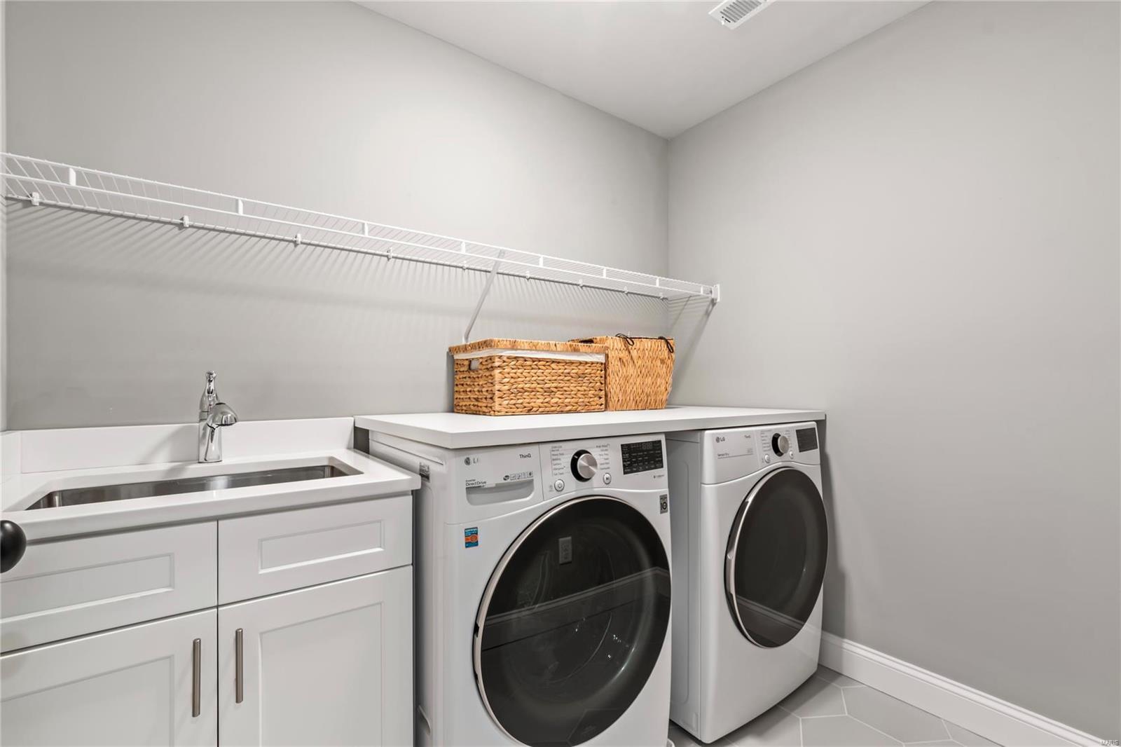 High School Terrace - Residential