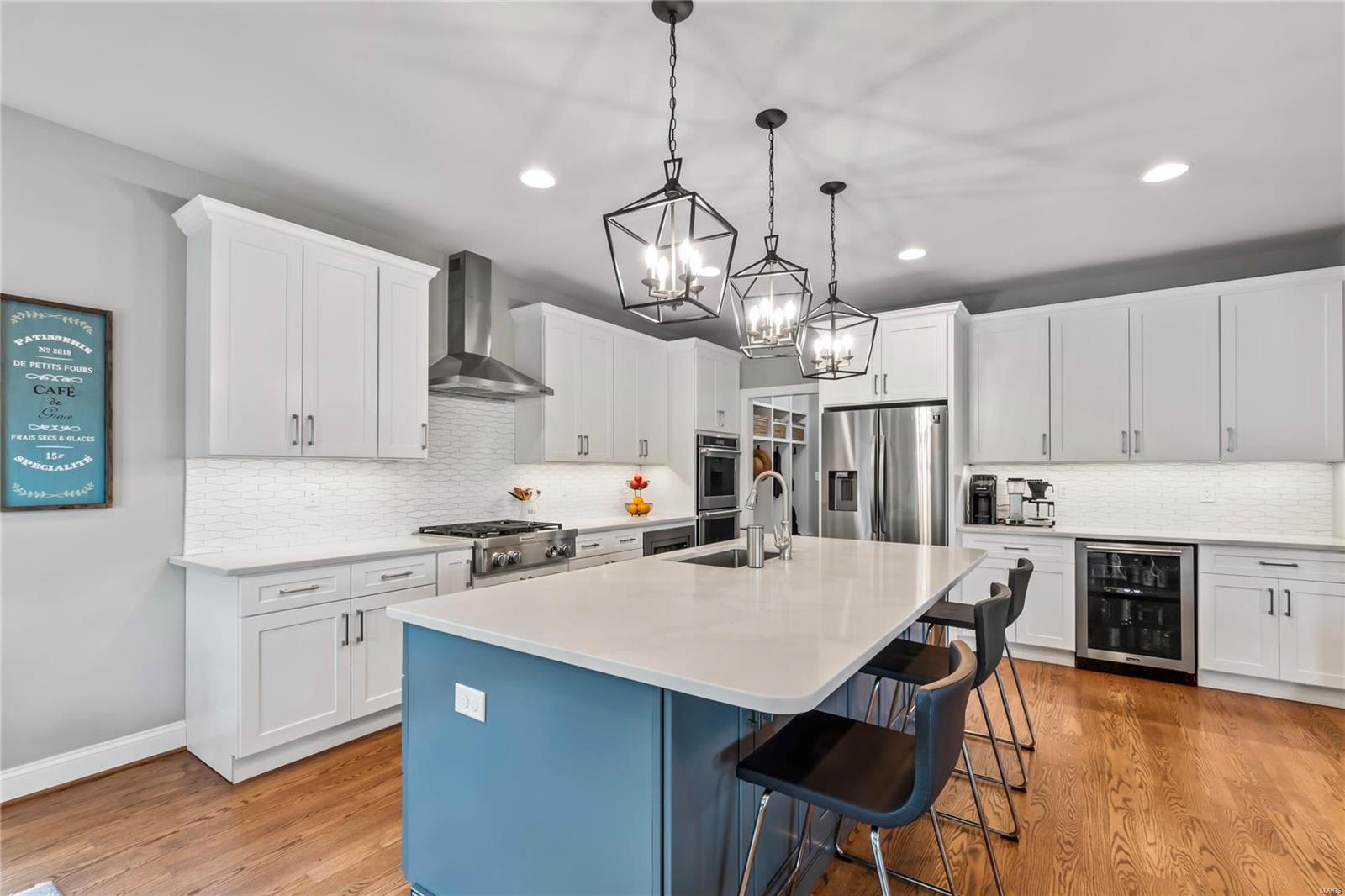 High School Terrace - Residential