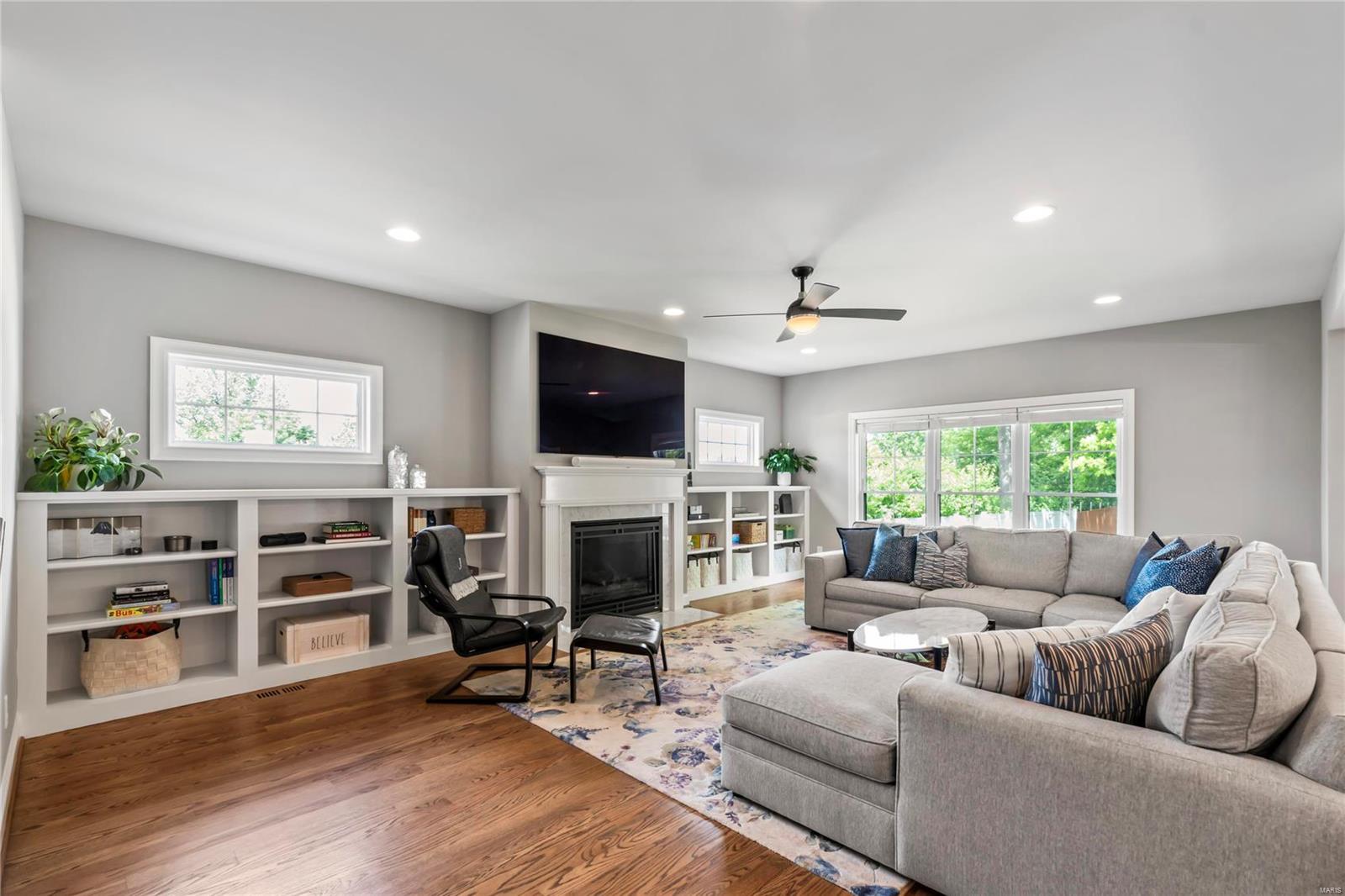 High School Terrace - Residential