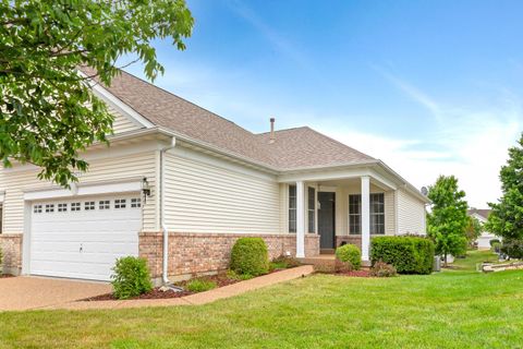 Townhouse in Lake St Louis MO 2177 Hawks Landing Drive.jpg