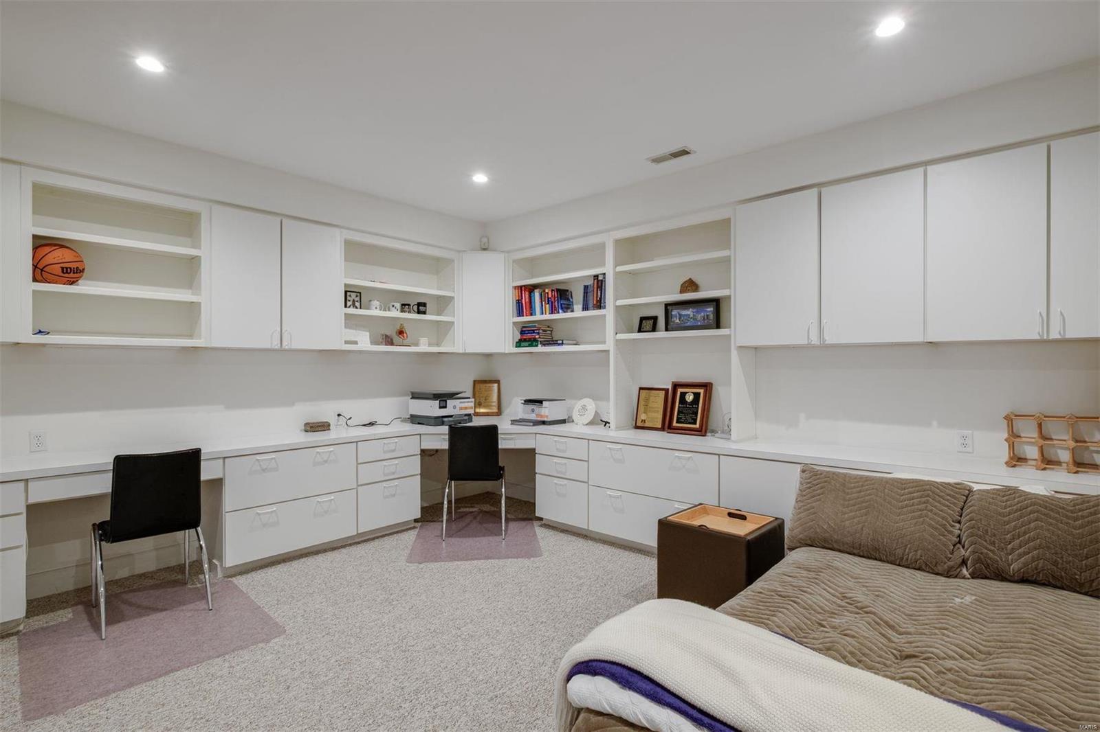 Clayton Lane Court - Residential