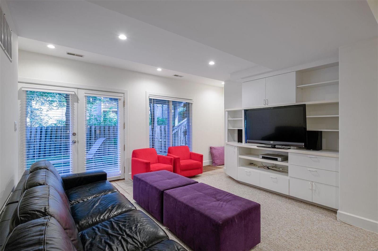 Clayton Lane Court - Residential