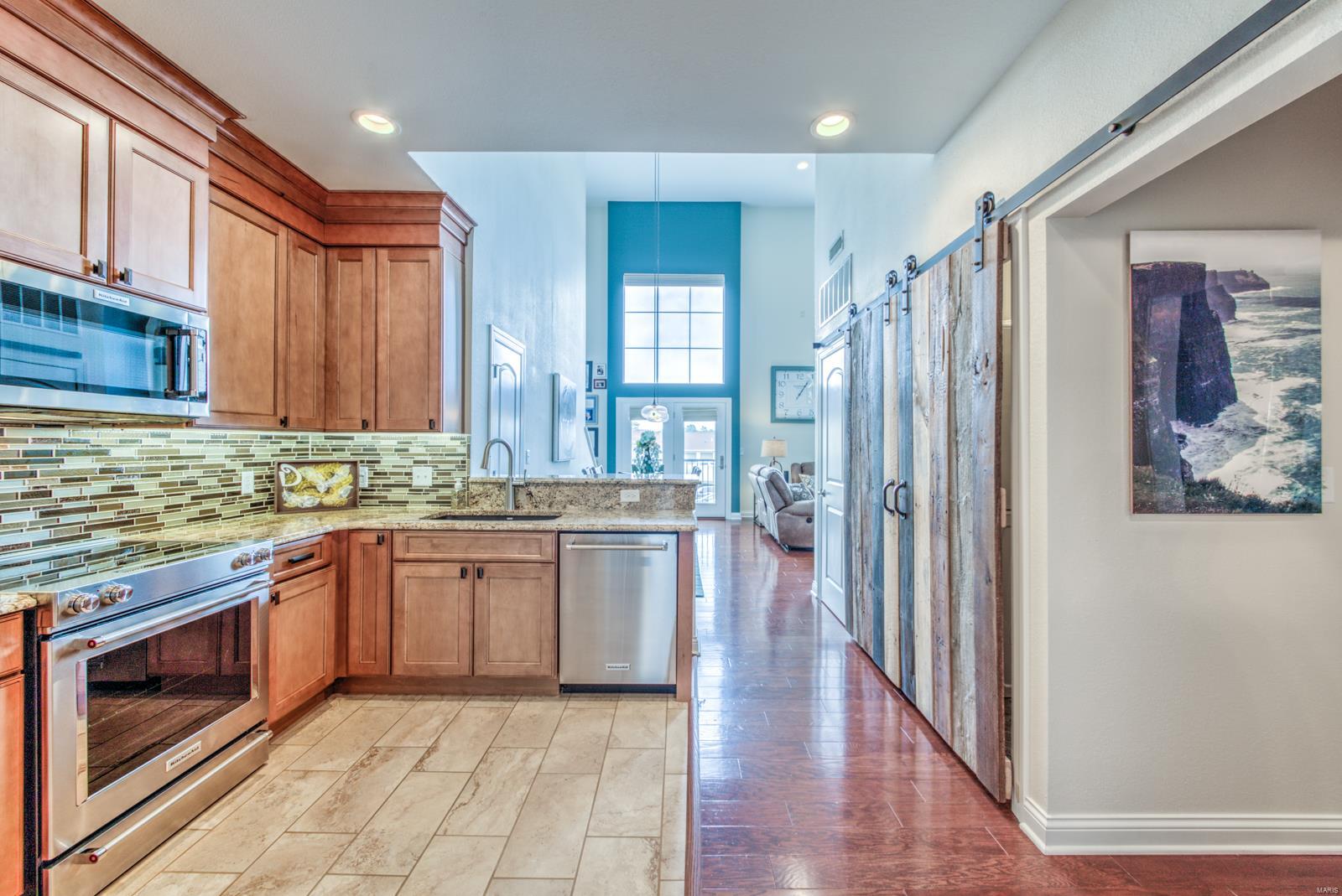 Loft Condo At Station Plaza The - Residential