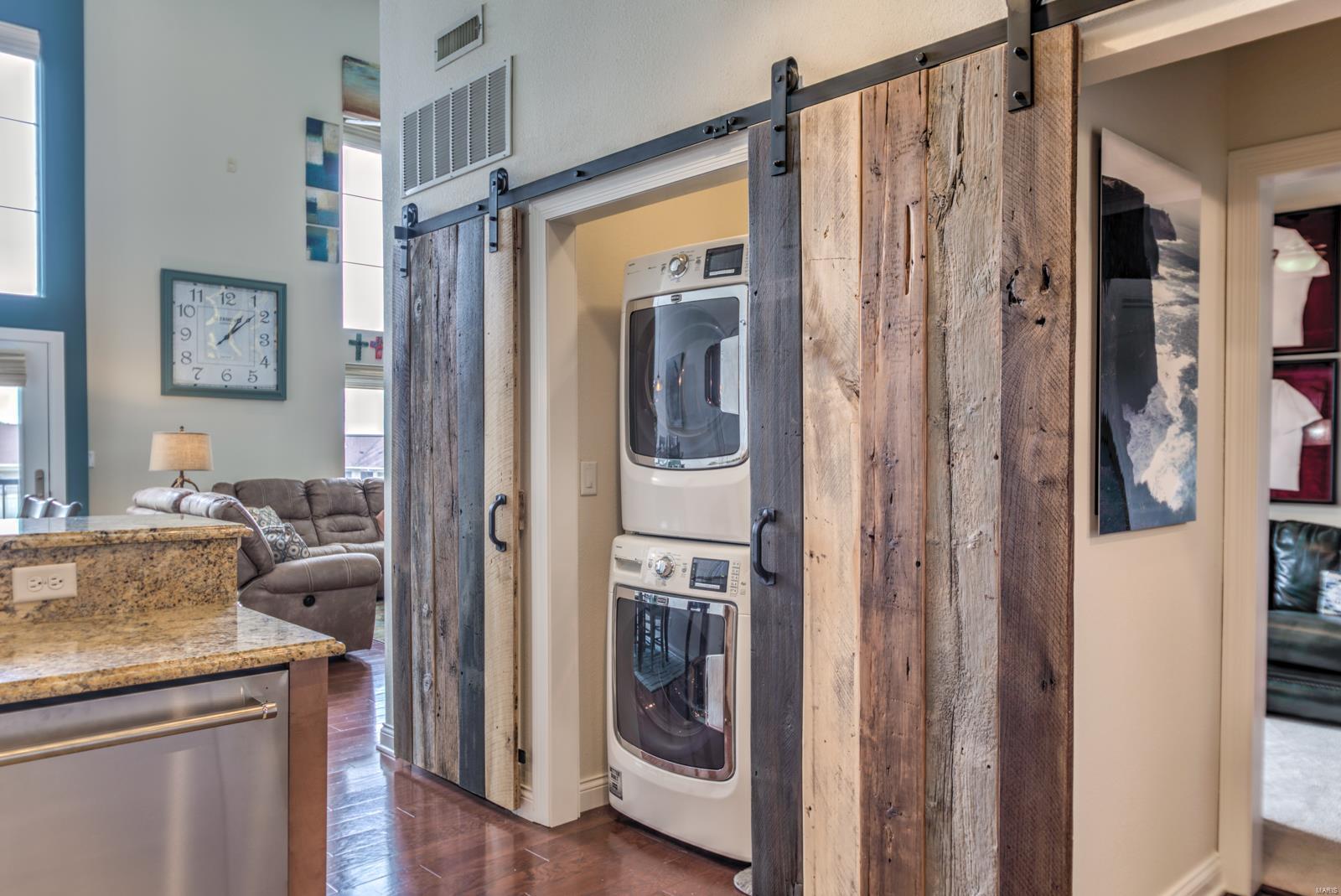 Loft Condo At Station Plaza The - Residential