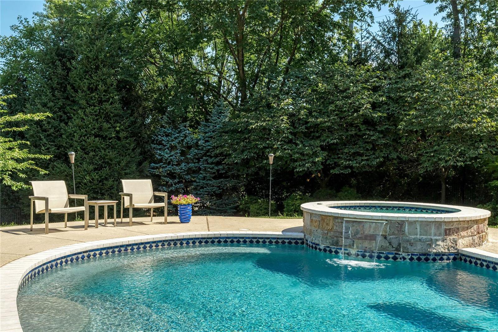 Town & Country Manor - Residential