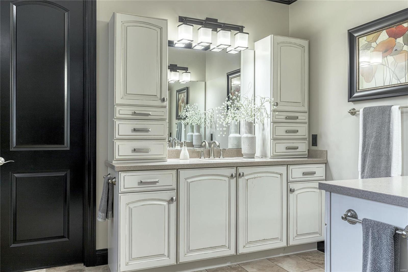 Town & Country Manor - Residential