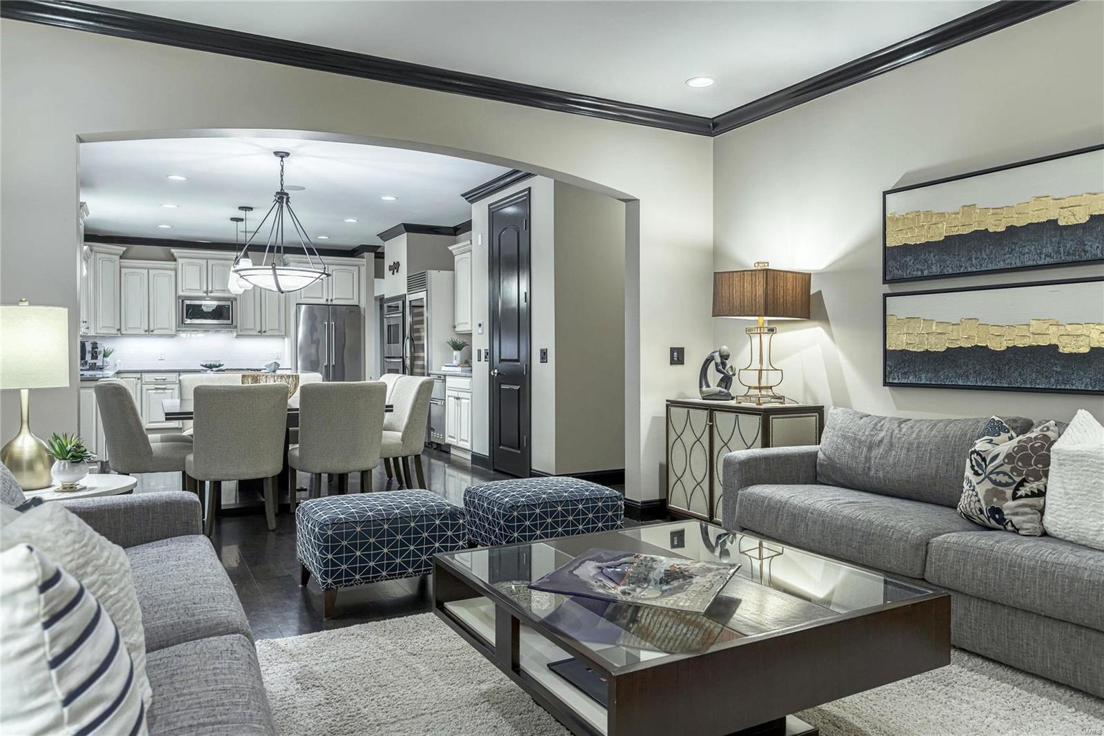 Town & Country Manor - Residential