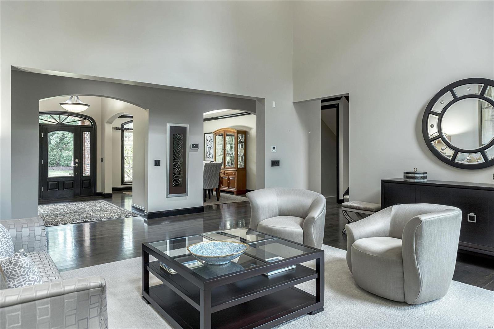 Town & Country Manor - Residential