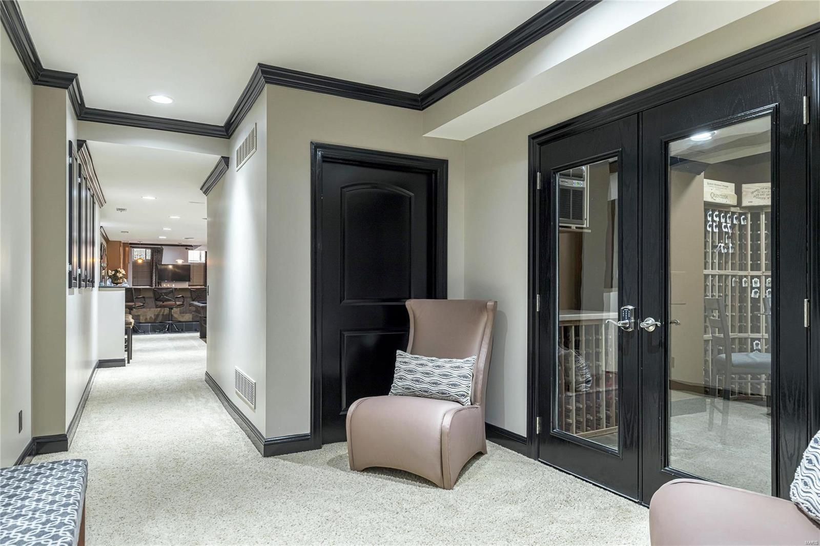 Town & Country Manor - Residential