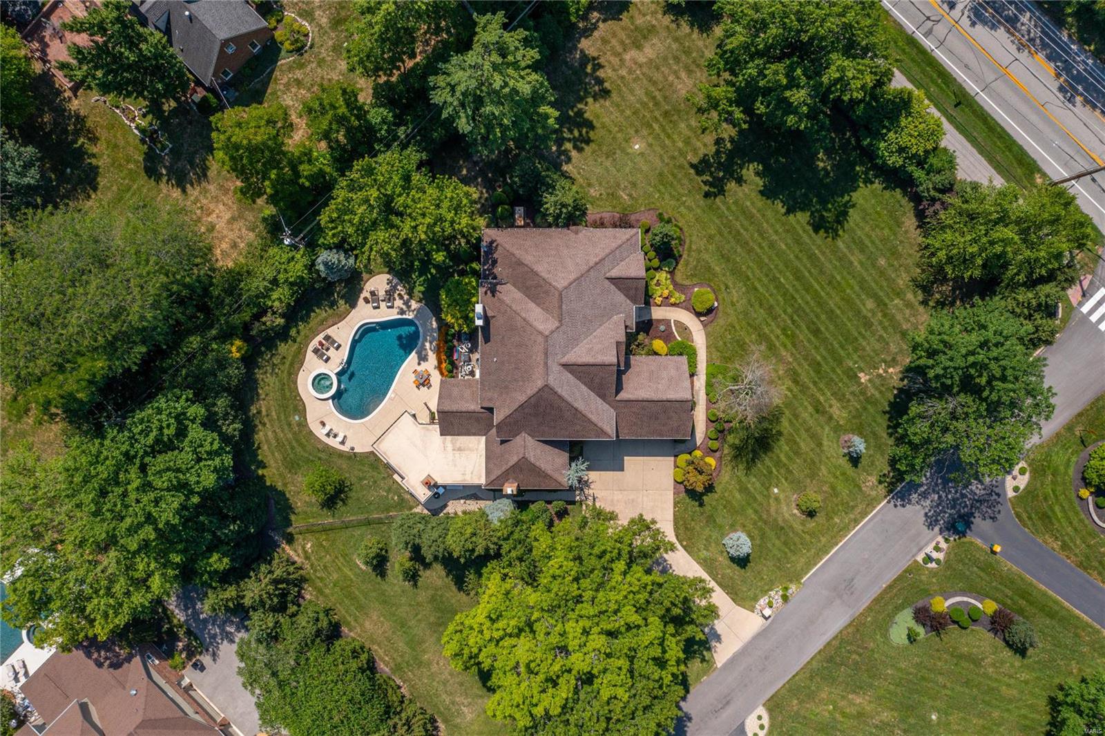 Town & Country Manor - Residential