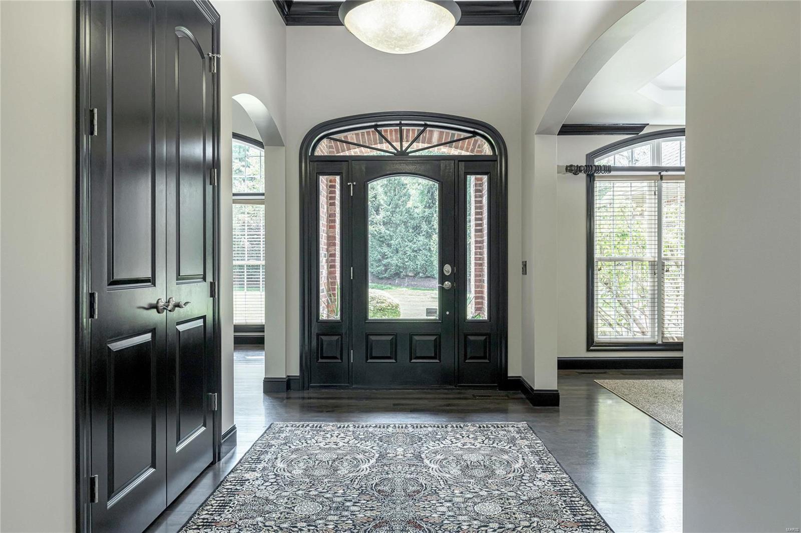 Town & Country Manor - Residential