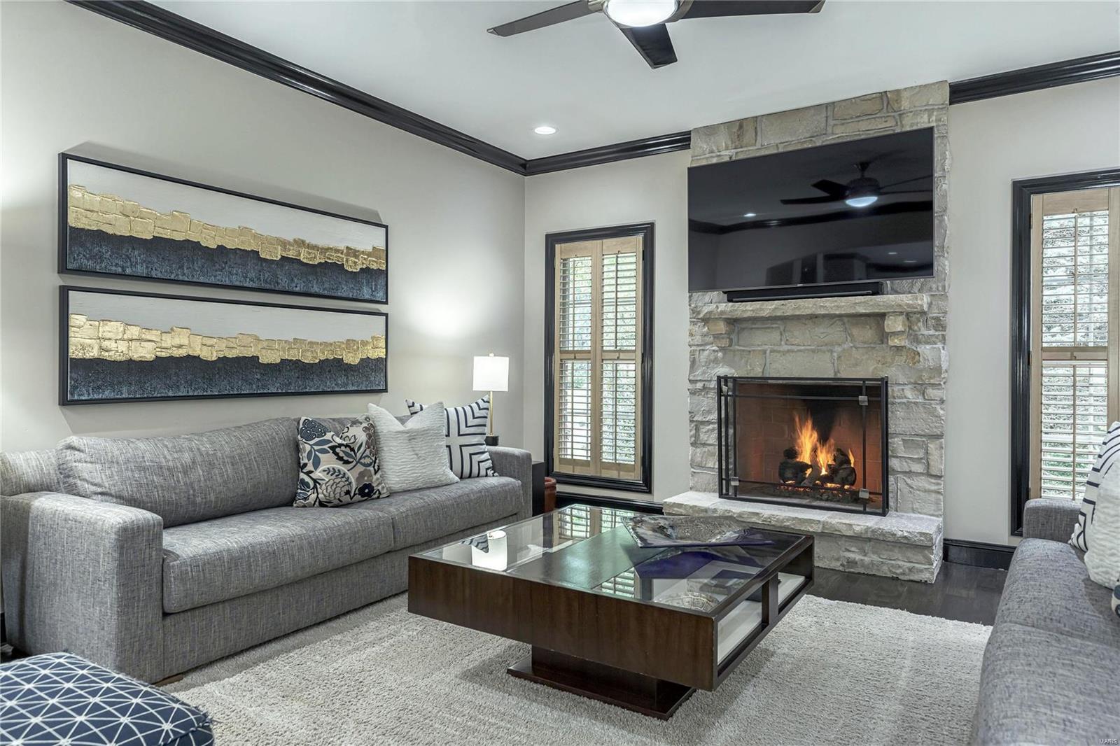 Town & Country Manor - Residential