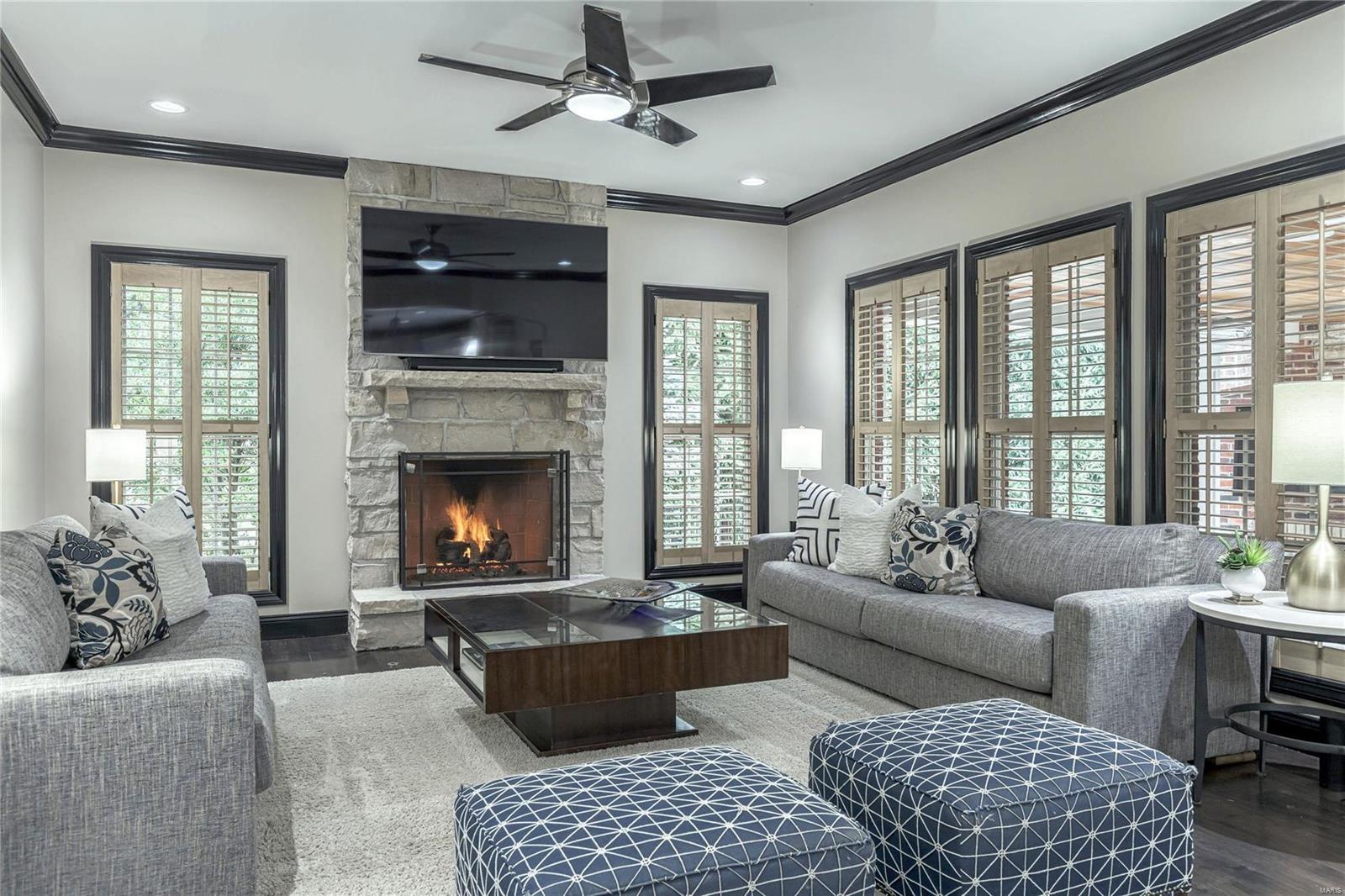 Town & Country Manor - Residential