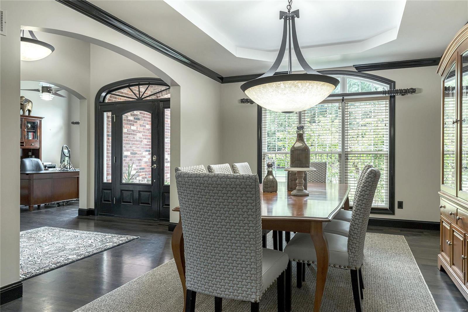 Town & Country Manor - Residential