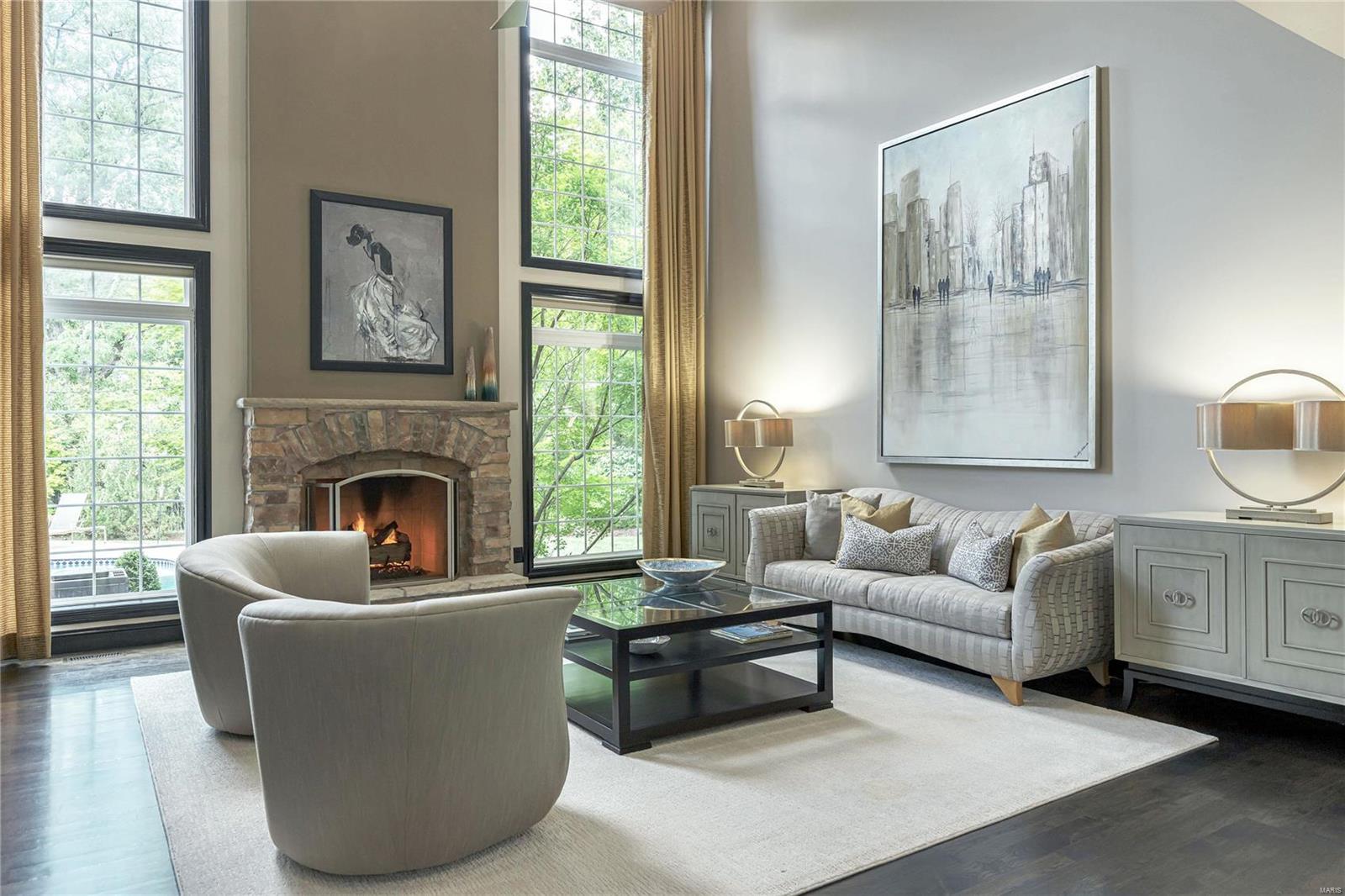 Town & Country Manor - Residential