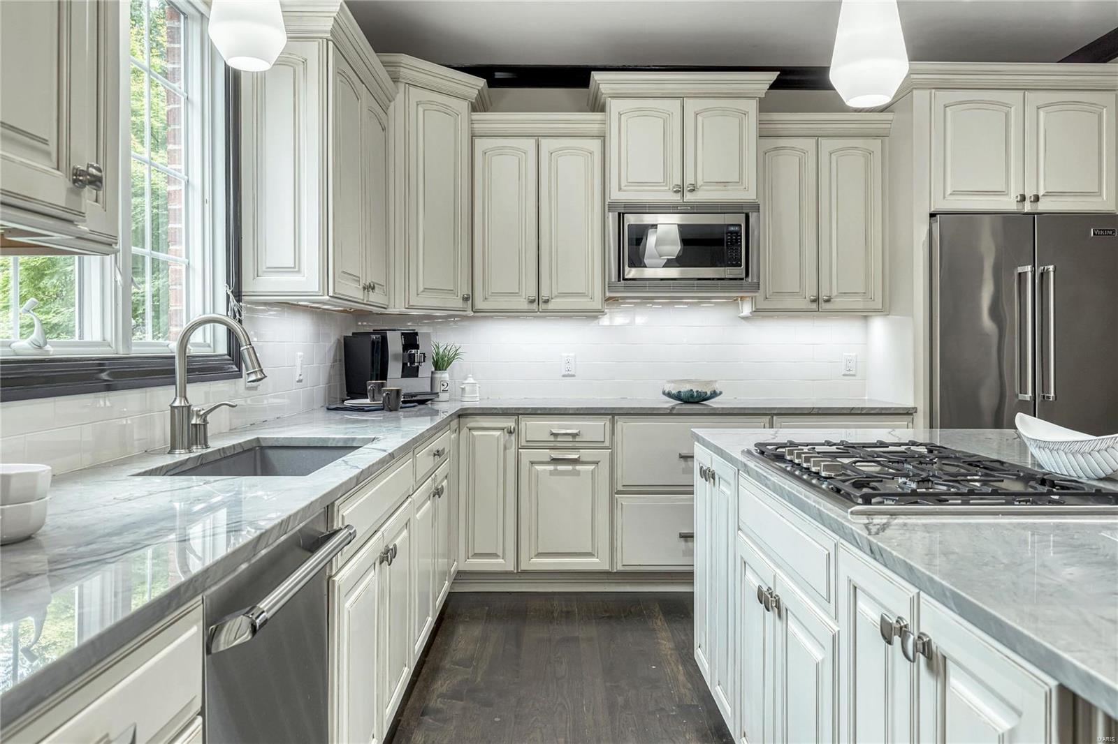 Town & Country Manor - Residential