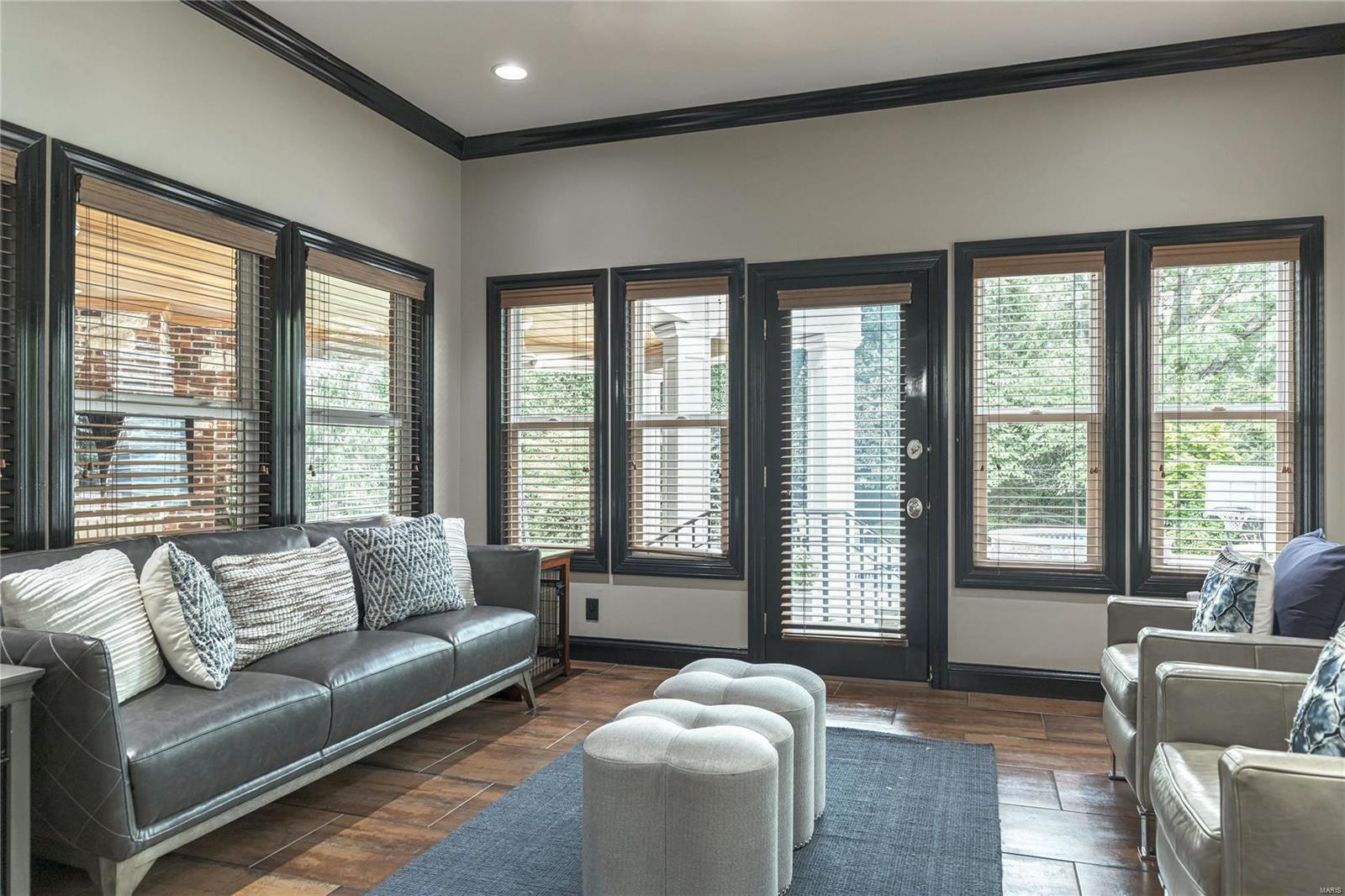 Town & Country Manor - Residential