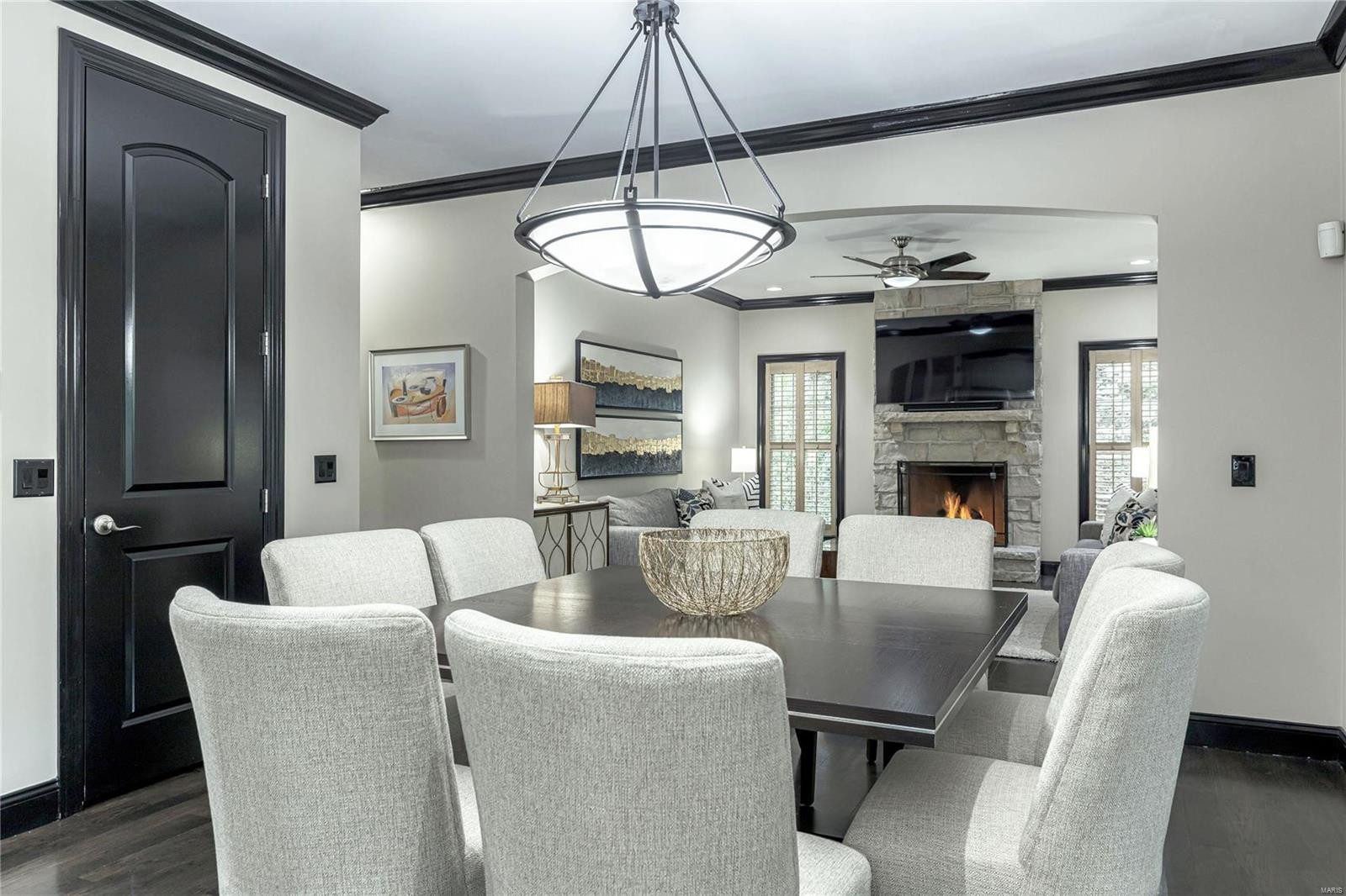 Town & Country Manor - Residential