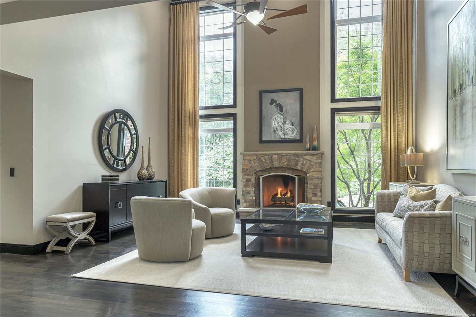 Town & Country Manor - Residential