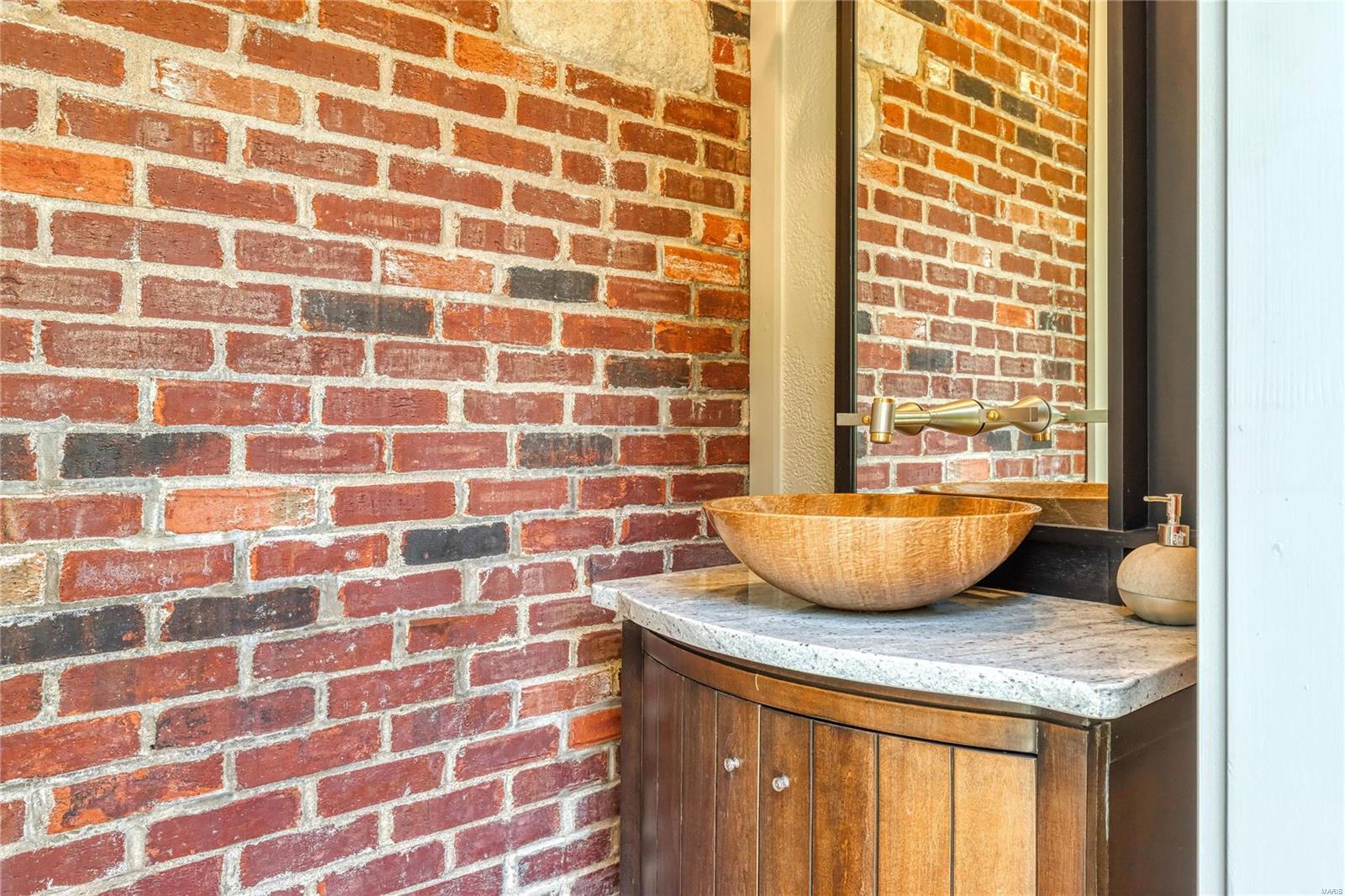 Town & Country Manor - Residential