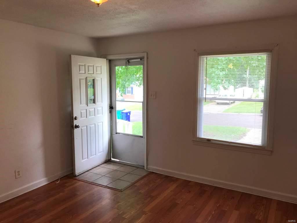 Glasgow Village Unit 3 - Residential