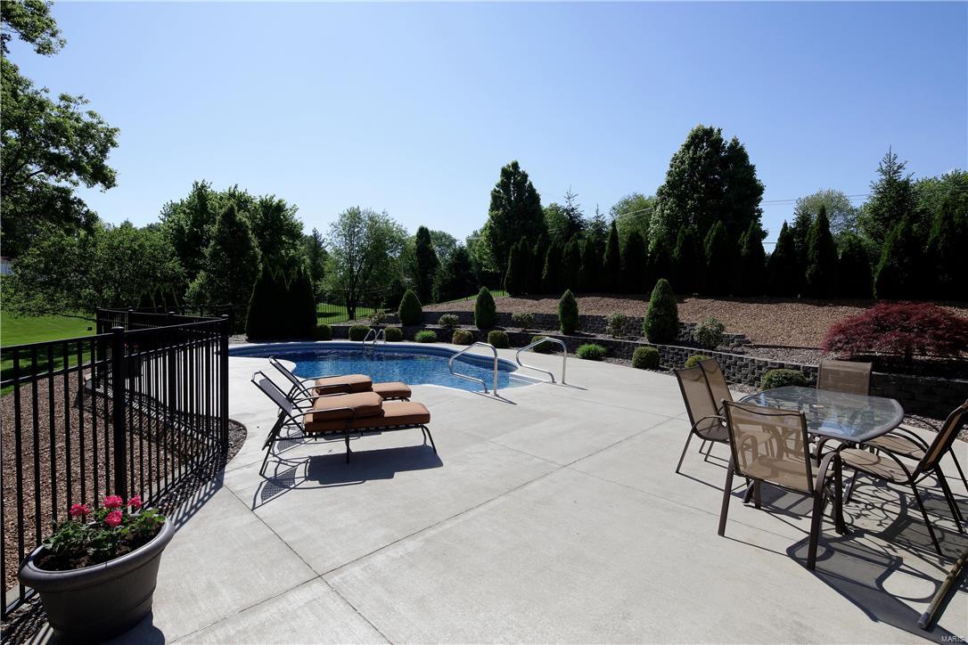 Rolling Hills - Residential