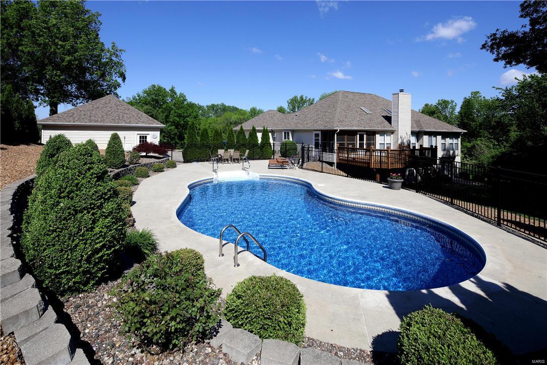 Rolling Hills - Residential