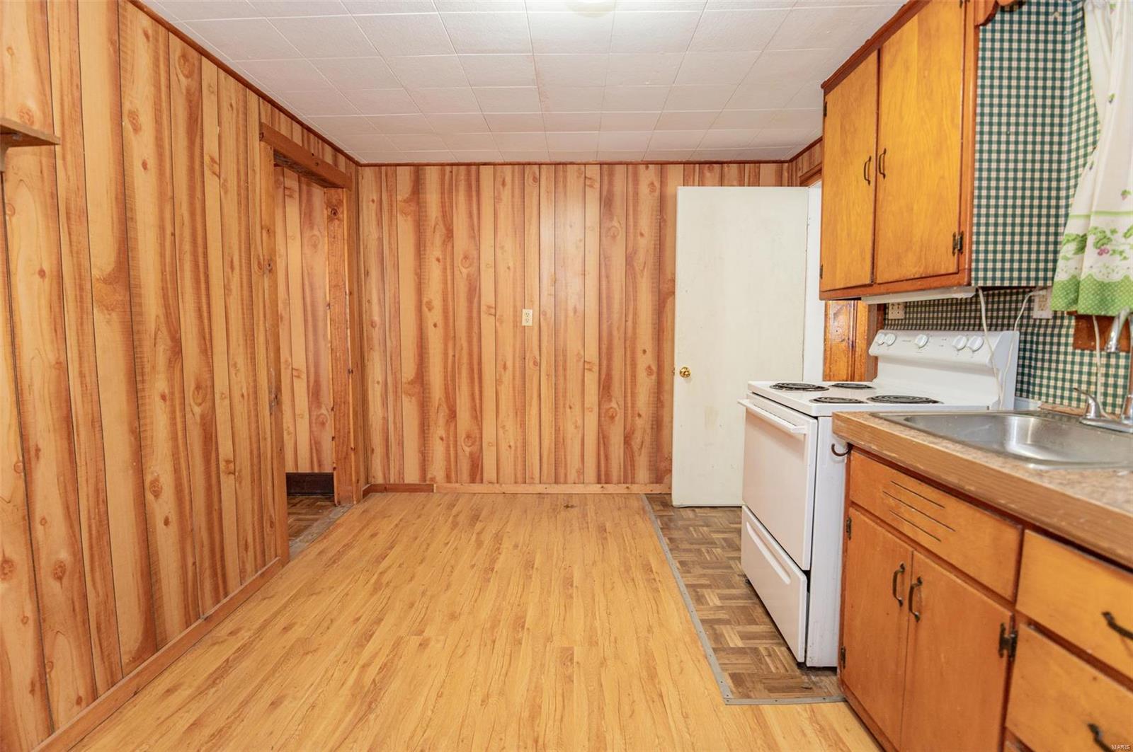Elenberg First West Add - Residential