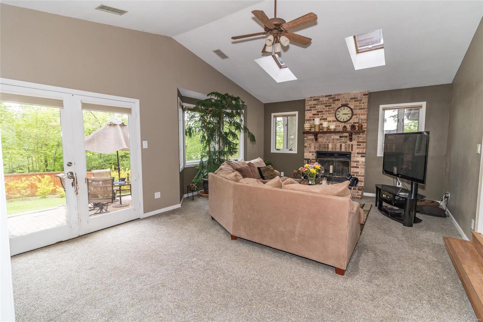 Lake Montowese 01 - Residential