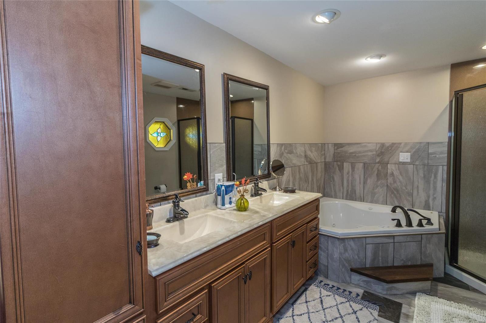 Lake Montowese 01 - Residential