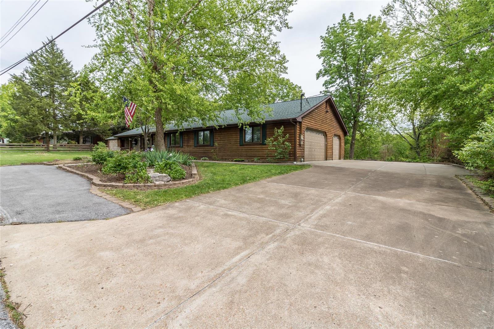 Lake Montowese 01 - Residential