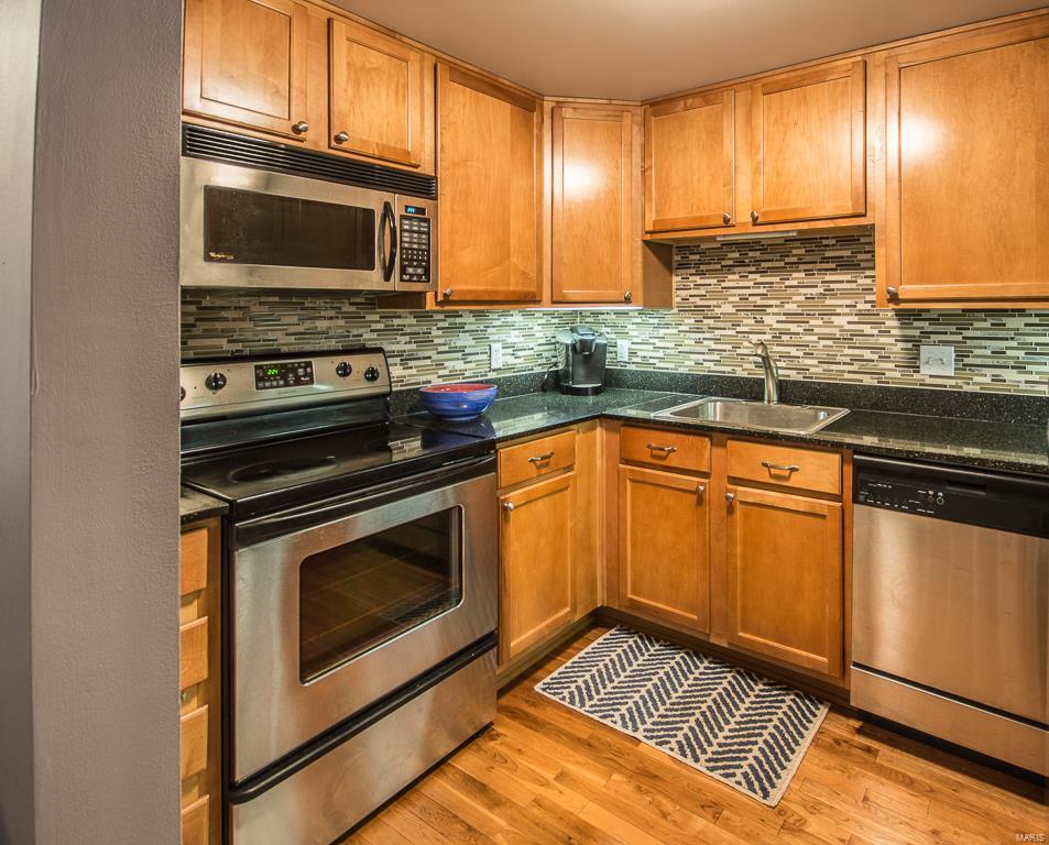 Traymoor 3 Condo - Residential