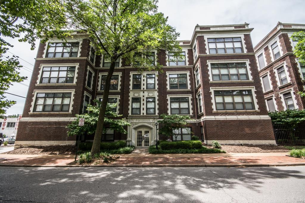 Traymoor 3 Condo - Residential