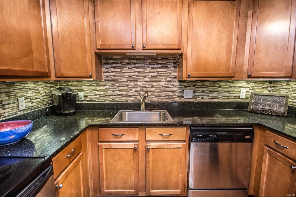 Traymoor 3 Condo - Residential