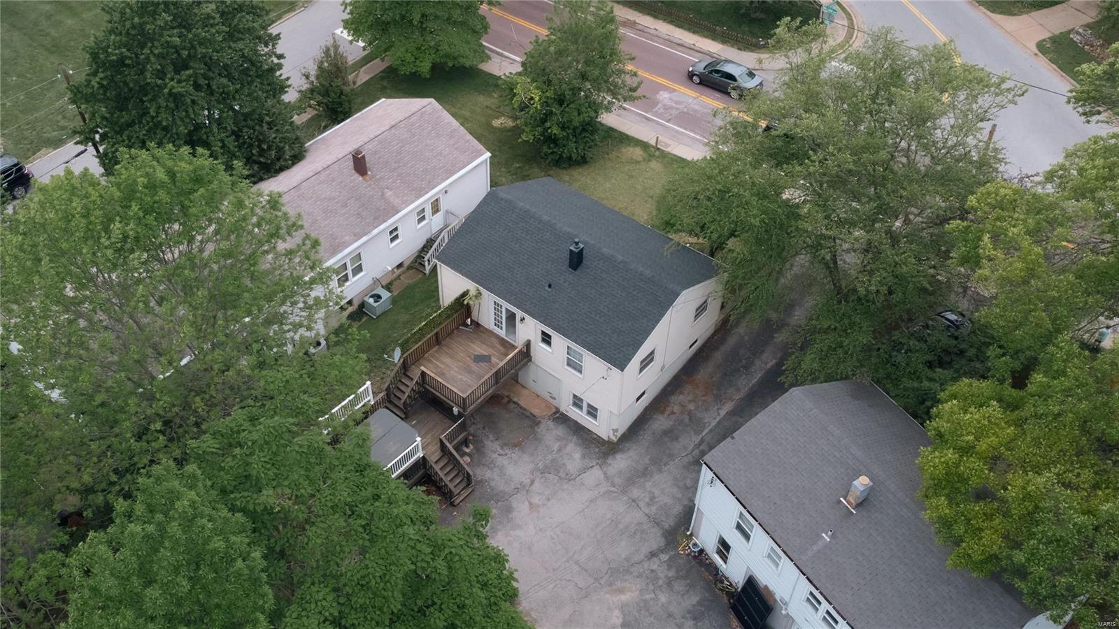 Webster Groves, Missouri 63119, United States, 2 Bedrooms Bedrooms, ,2 BathroomsBathrooms,Residential,Pending,57870