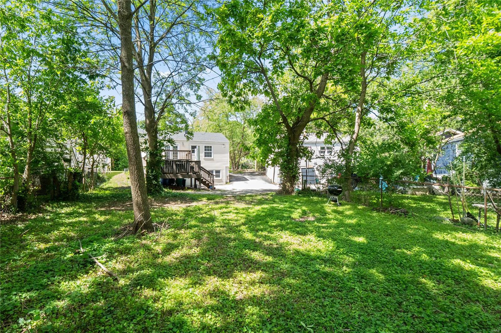 Webster Groves, Missouri 63119, United States, 2 Bedrooms Bedrooms, ,2 BathroomsBathrooms,Residential,Pending,57870