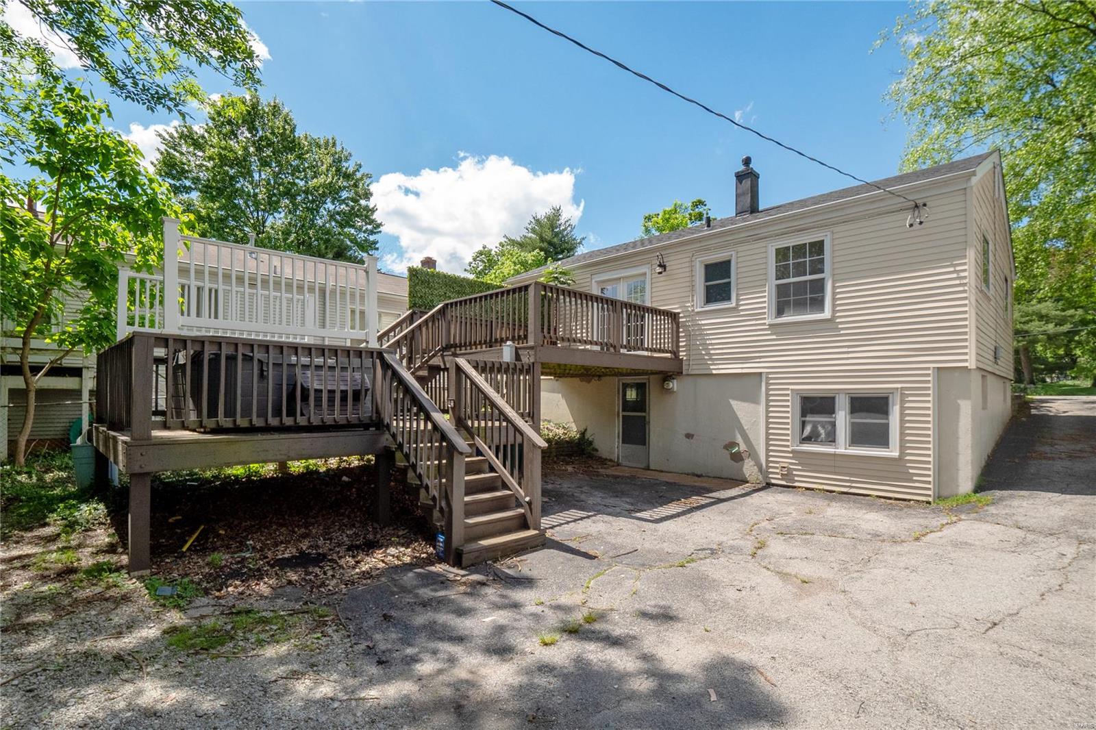 Webster Groves, Missouri 63119, United States, 2 Bedrooms Bedrooms, ,2 BathroomsBathrooms,Residential,Pending,57870