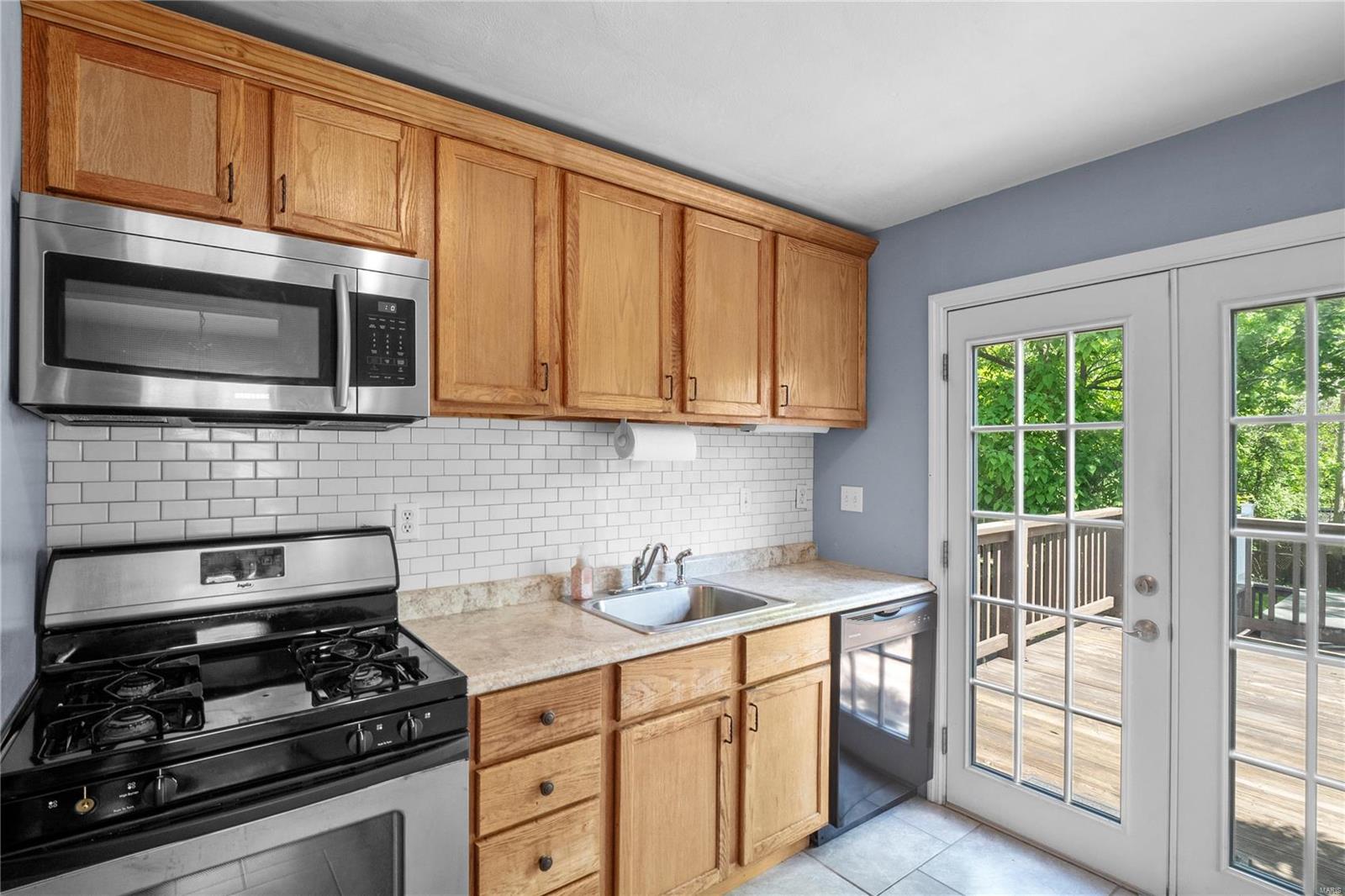 Webster Groves, Missouri 63119, United States, 2 Bedrooms Bedrooms, ,2 BathroomsBathrooms,Residential,Pending,57870