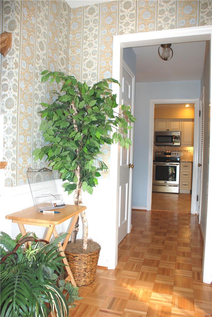 Mar-El Court - Residential