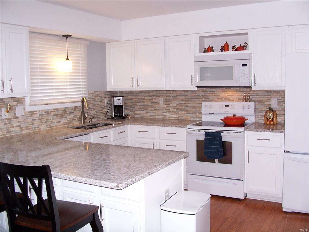 Est At Highgrove - Residential